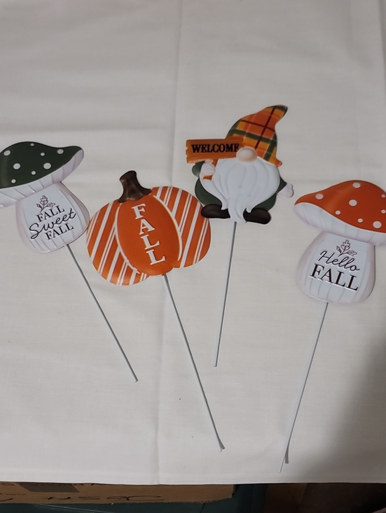 metal pick Other - Fall Plant Stakes Nwt